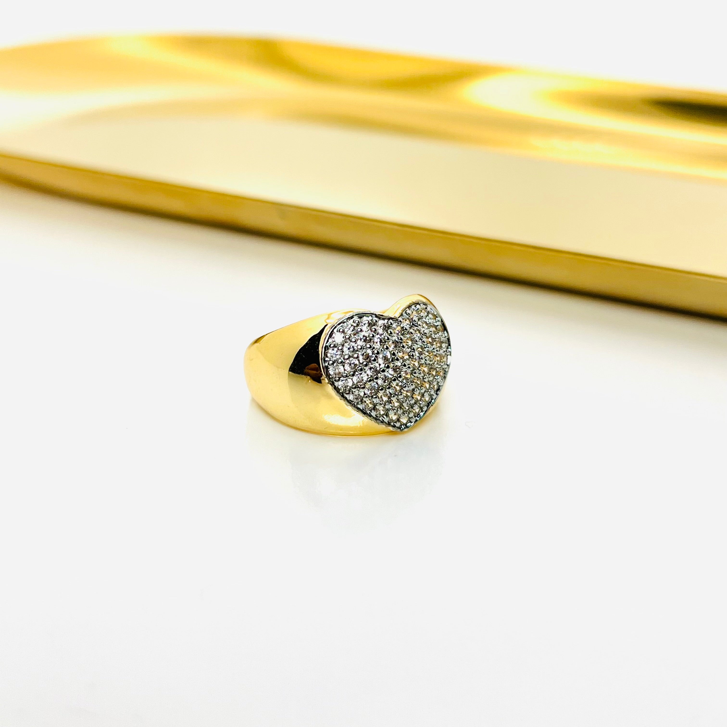 Anillo Corazón con Brillo Infinito