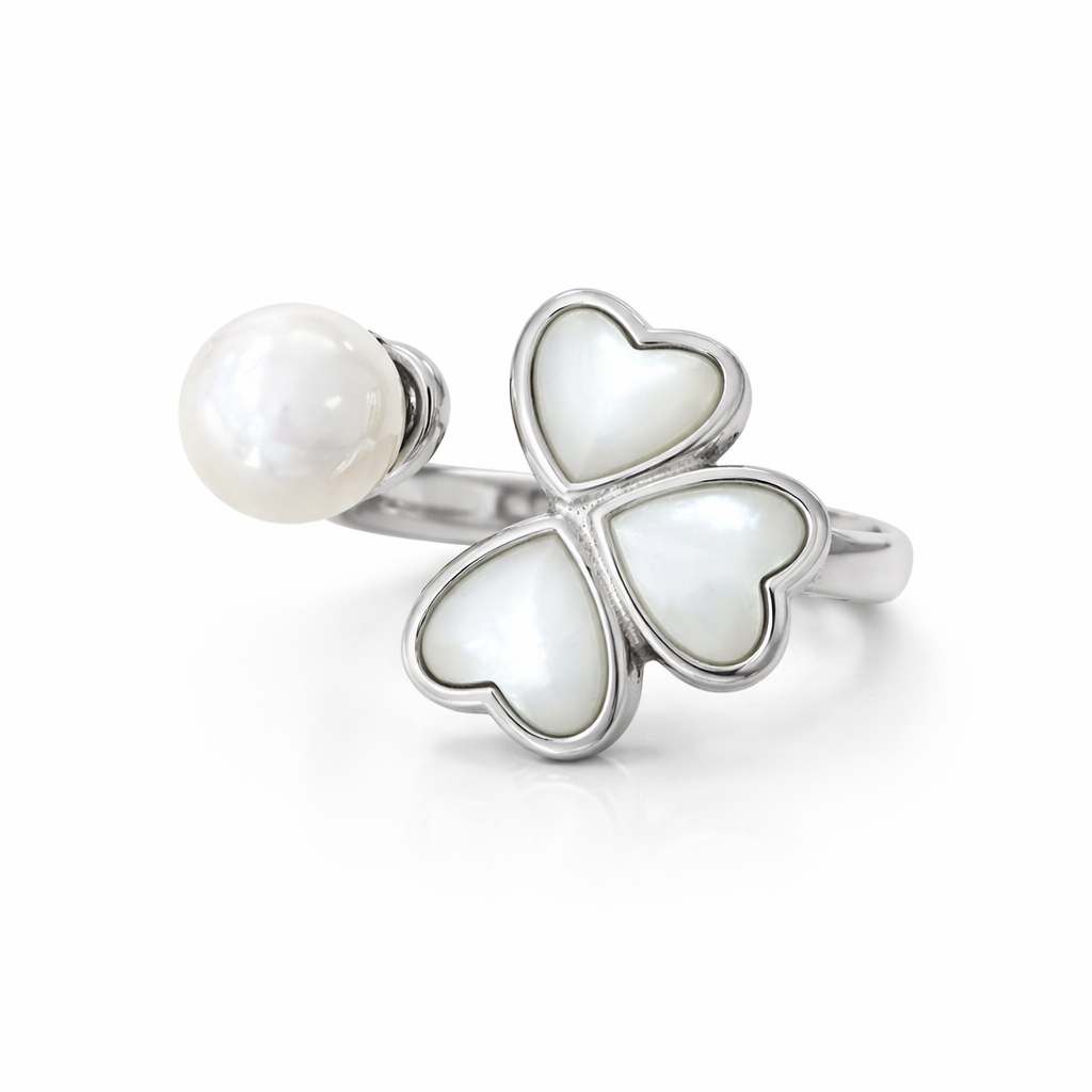 Anillo Trébol de Corazones con Perla