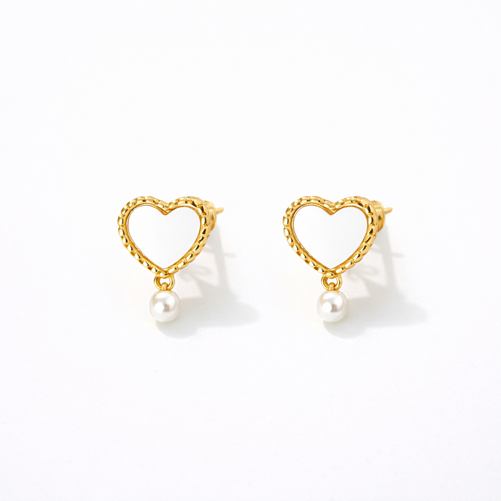 Aretes de Corazón Blanco con Detalle de Perla