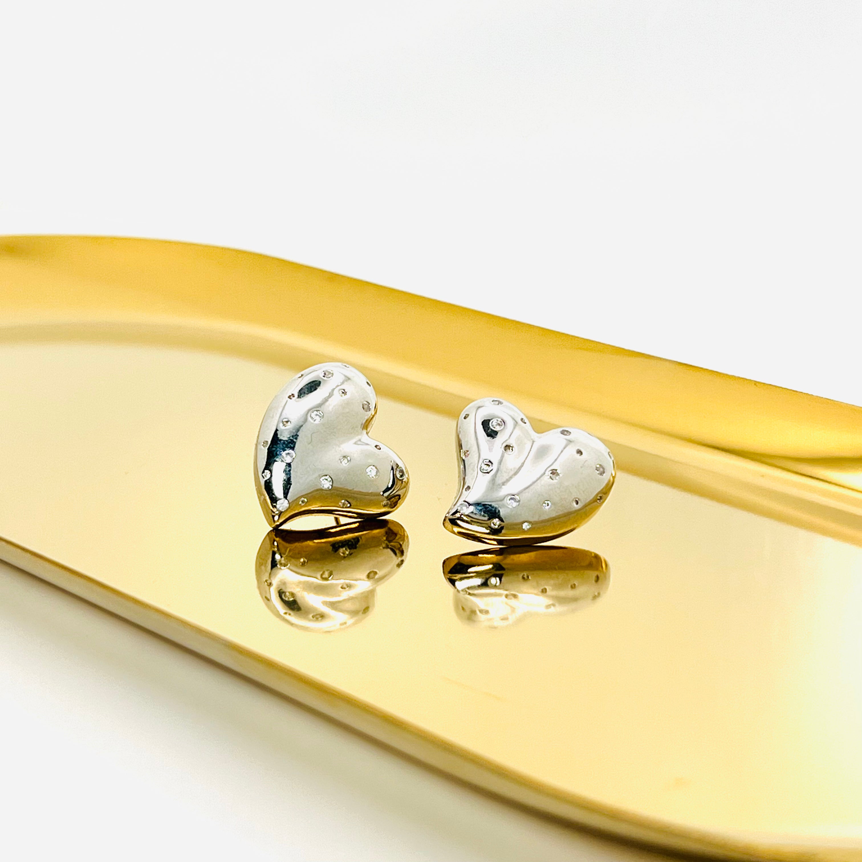 Aretes Corazón con Destellos